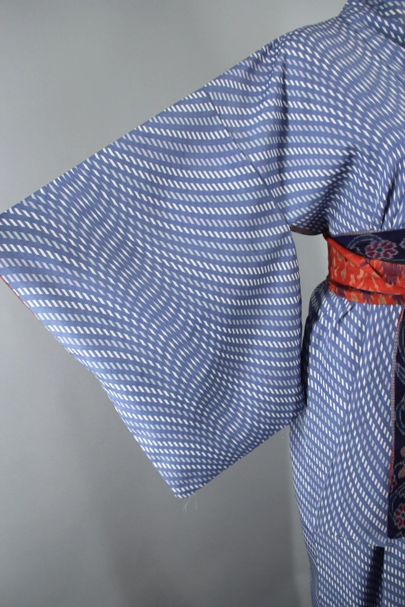 1950s Vintage Kimono Robe in Periwinkle Blue & White