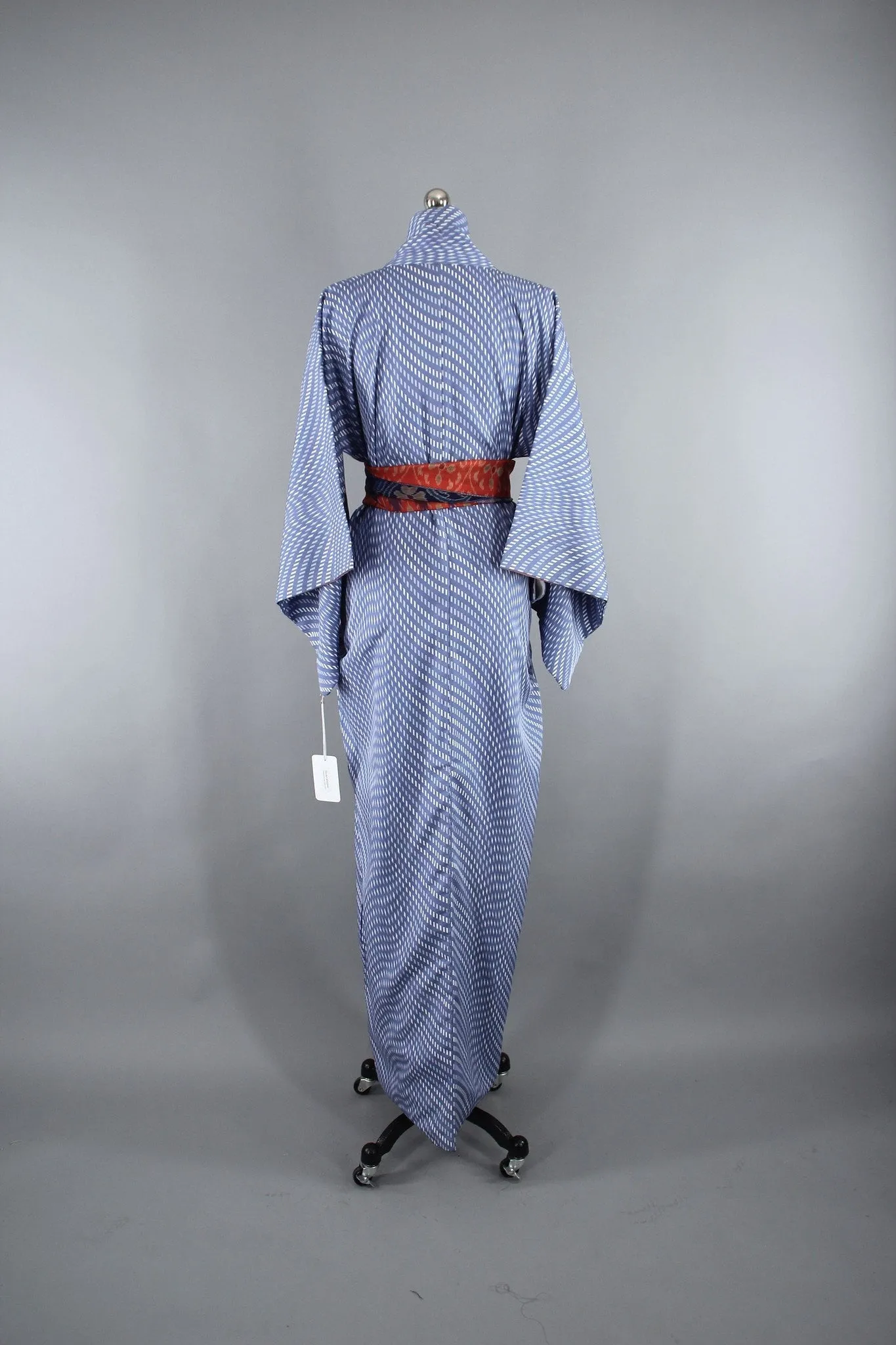 1950s Vintage Kimono Robe in Periwinkle Blue & White