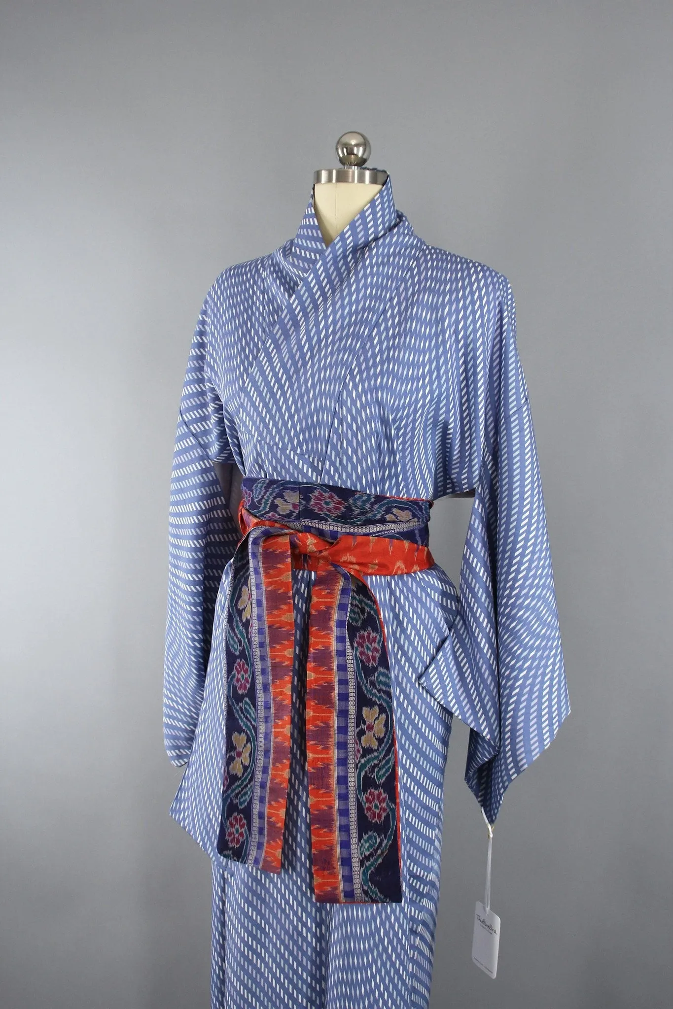 1950s Vintage Kimono Robe in Periwinkle Blue & White