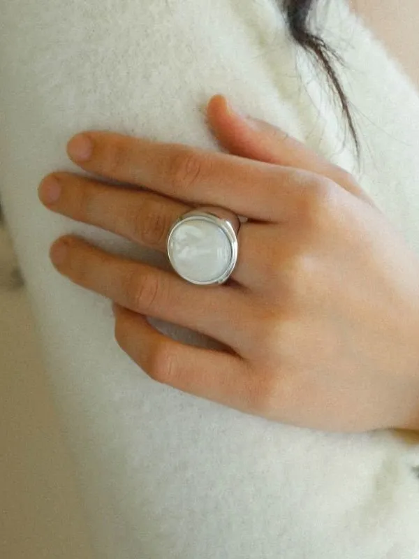 925 Sterling Silver Mother of Pearl Ring