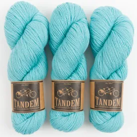 BILLOWING BRAID SOCKS - AQUAMARINE