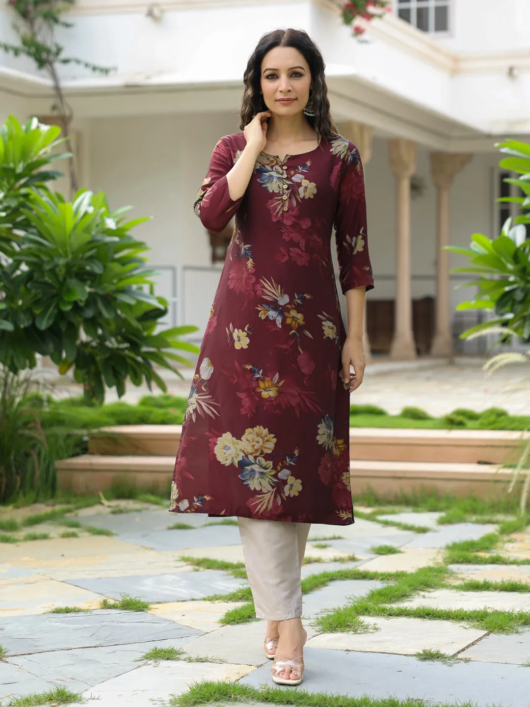 Bold Floral Printed Straight Fit Kurta - Burgundy