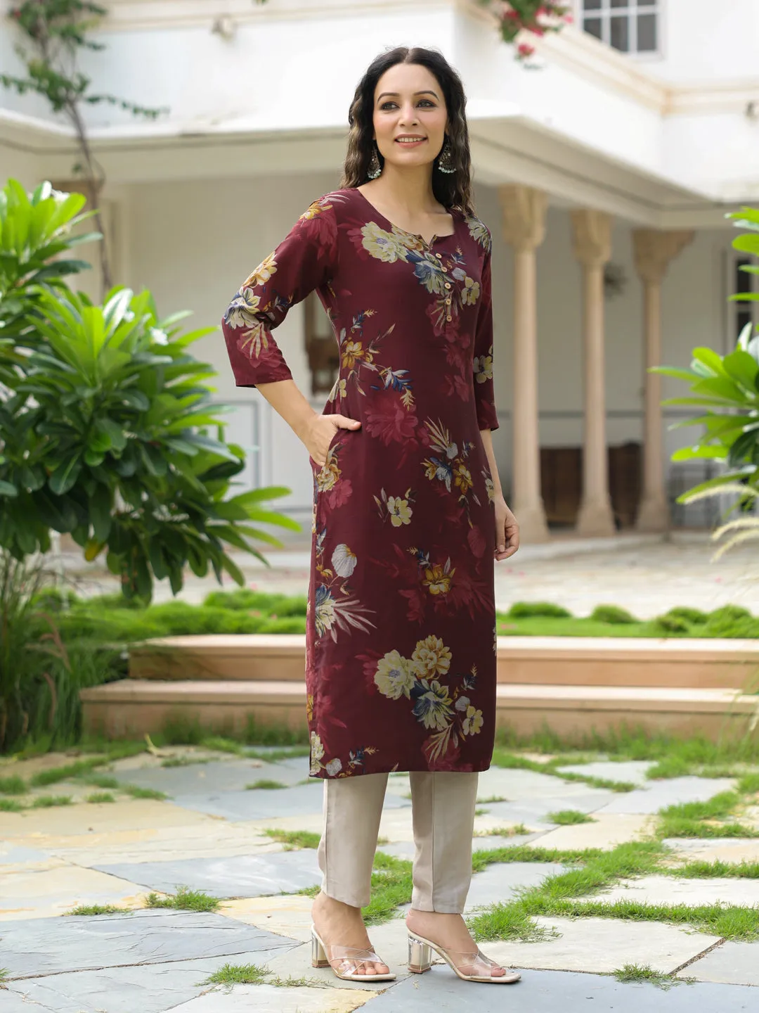 Bold Floral Printed Straight Fit Kurta - Burgundy