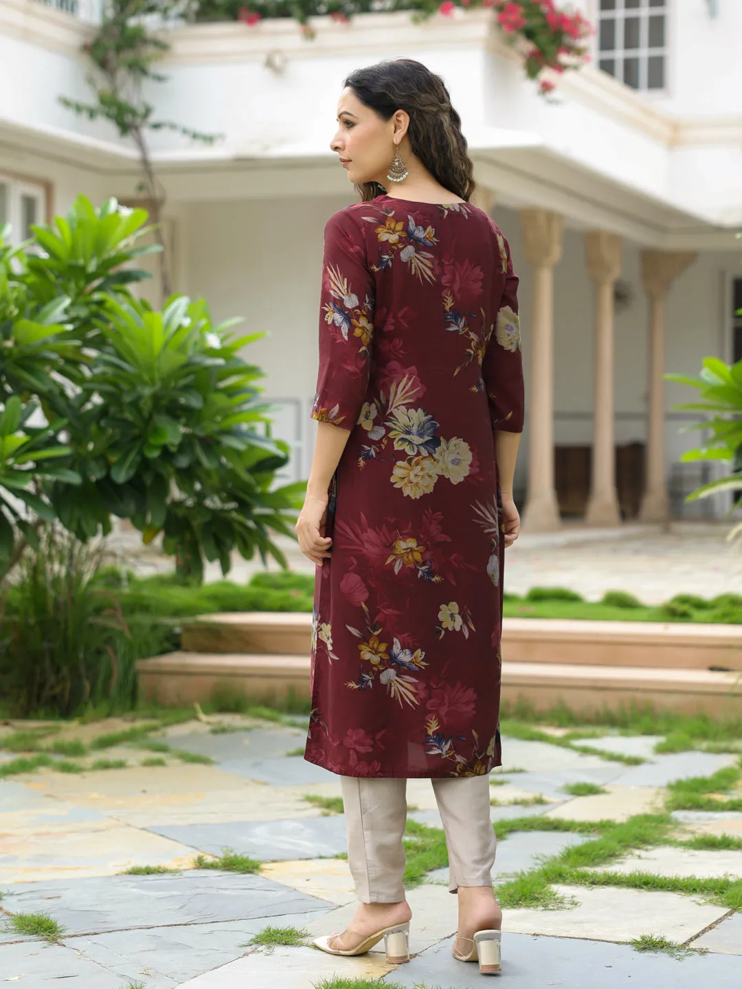 Bold Floral Printed Straight Fit Kurta - Burgundy