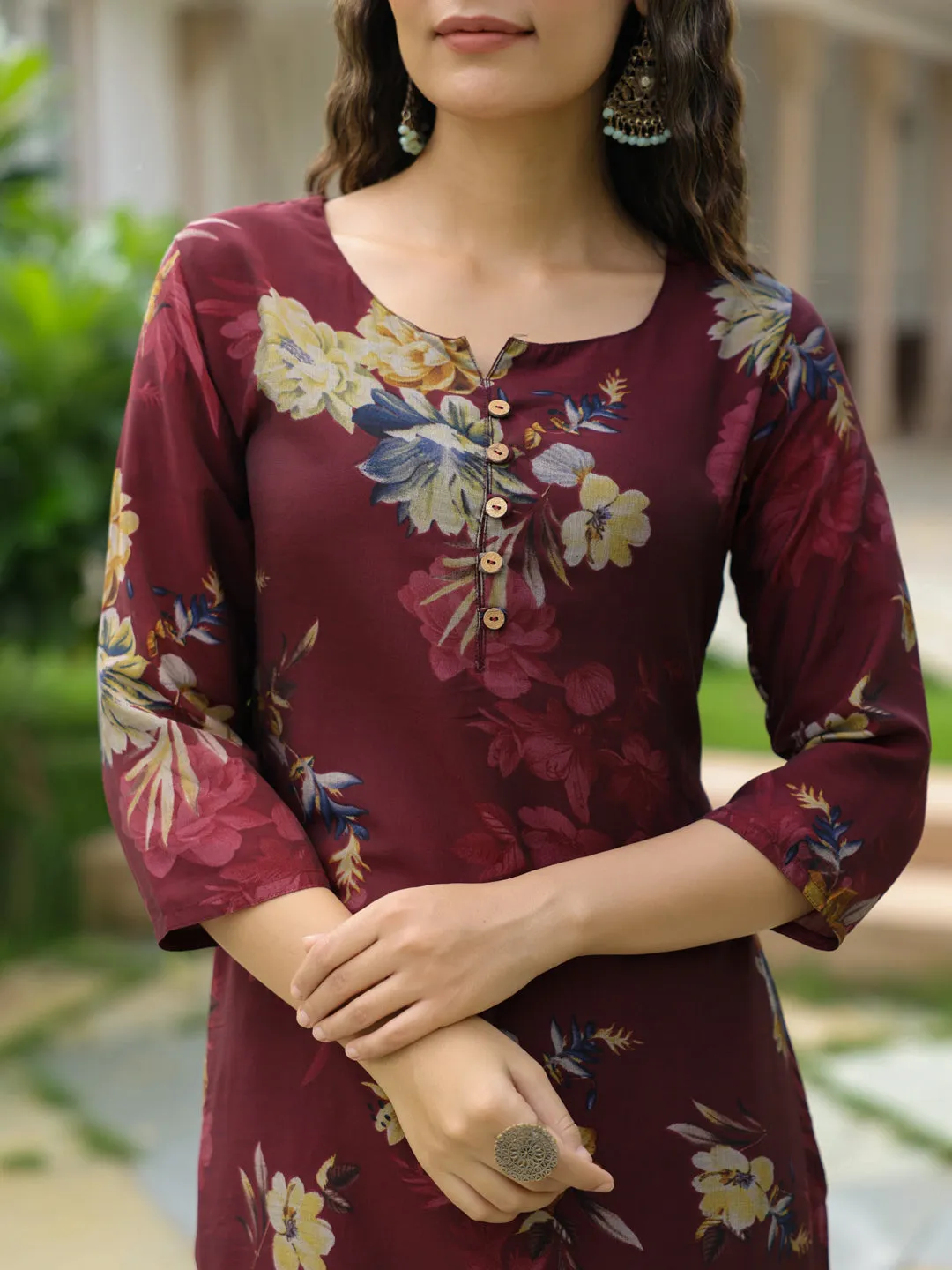 Bold Floral Printed Straight Fit Kurta - Burgundy