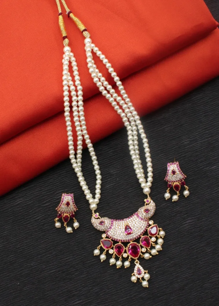 CHARMING PEARL NECKLACE