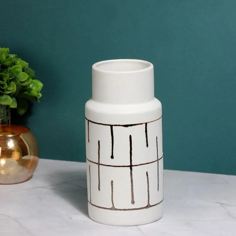 MODERN GEO ELEGANT VASE DECOR