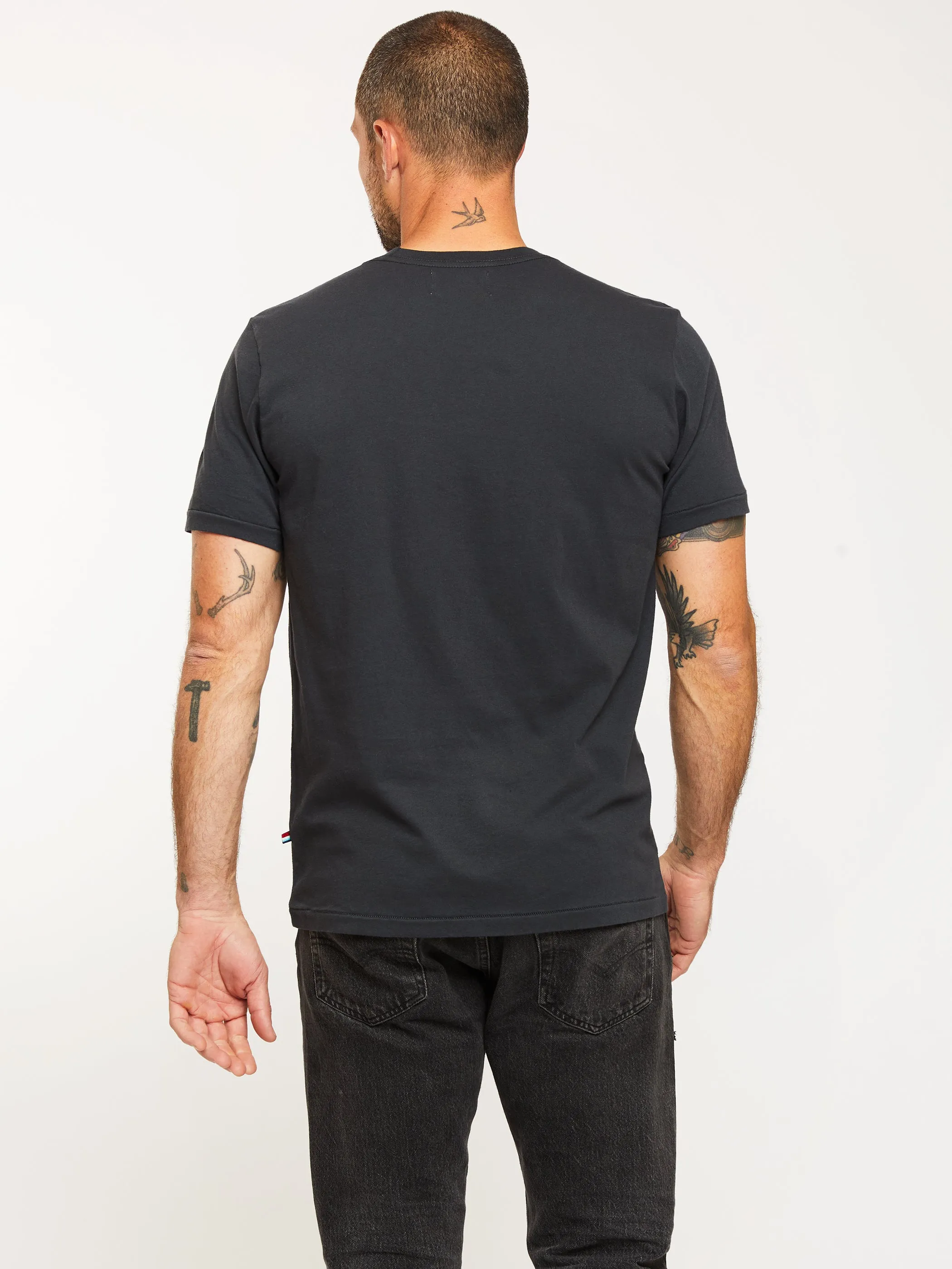 Noir Waves Tee - Vintage Black